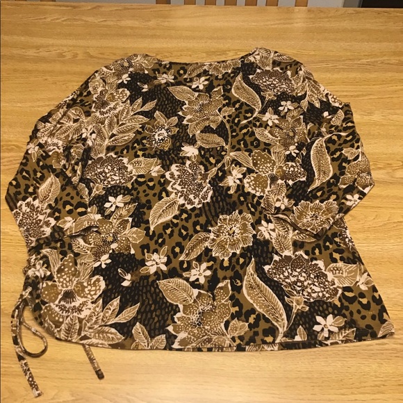 Ruby Road top size L draw string brown floral pattern nice Holiday shirt 🥀 - Picture 2 of 12
